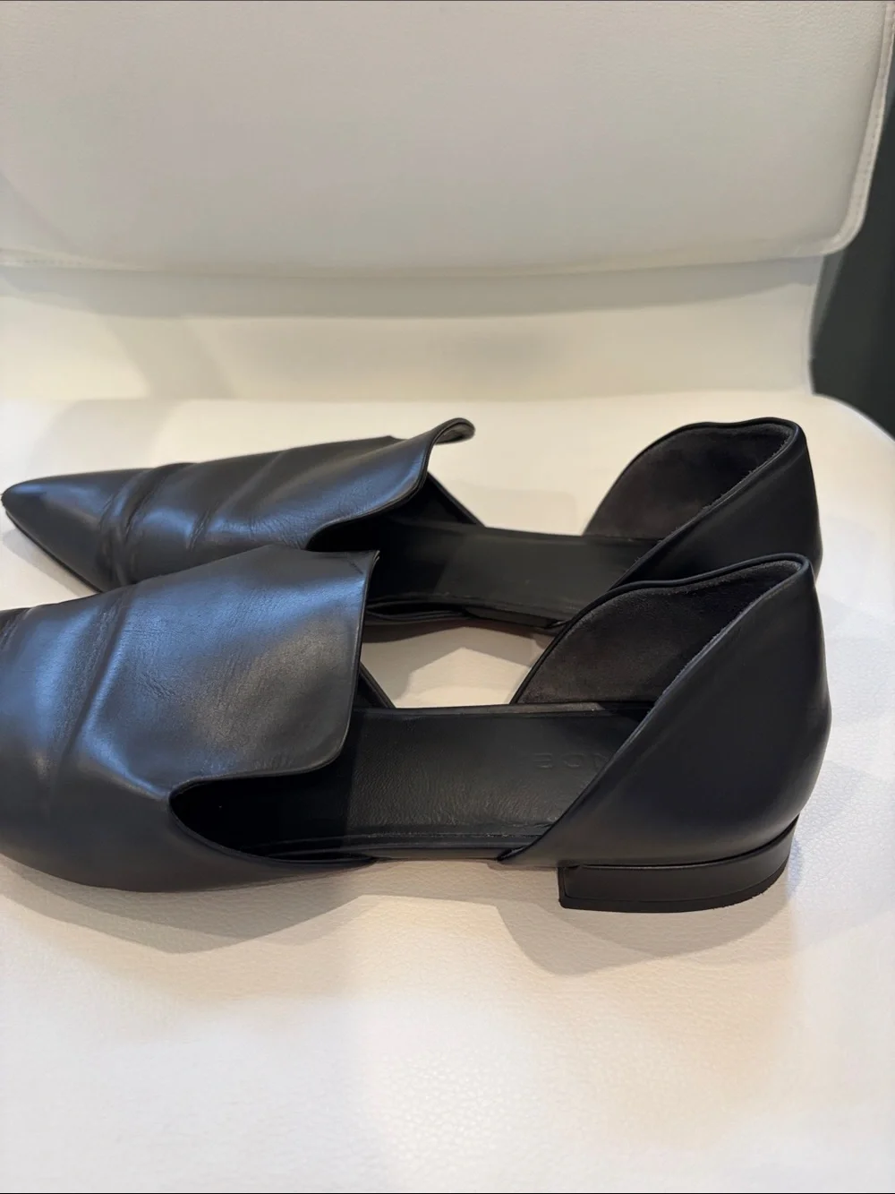 Vince Damris Black Siviglia Calf Flats Size 10
